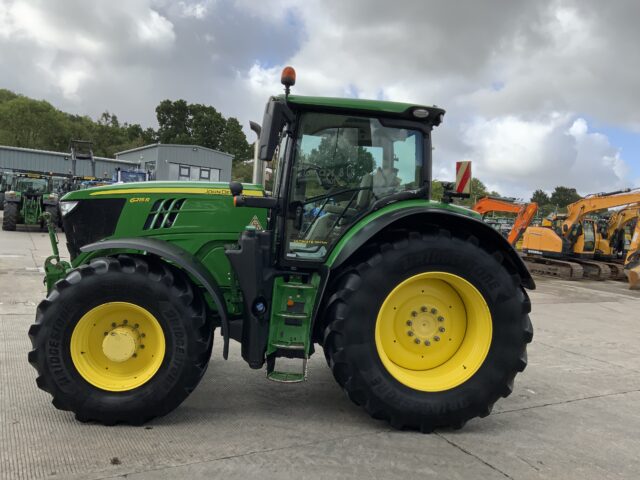 John Deere 6215R Ultimate Edition Tractor (ST24123)