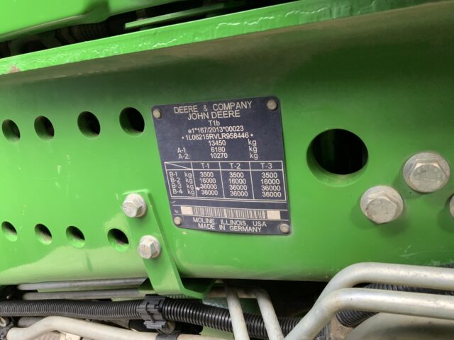 John Deere 6215R Ultimate Edition Tractor (ST24123)