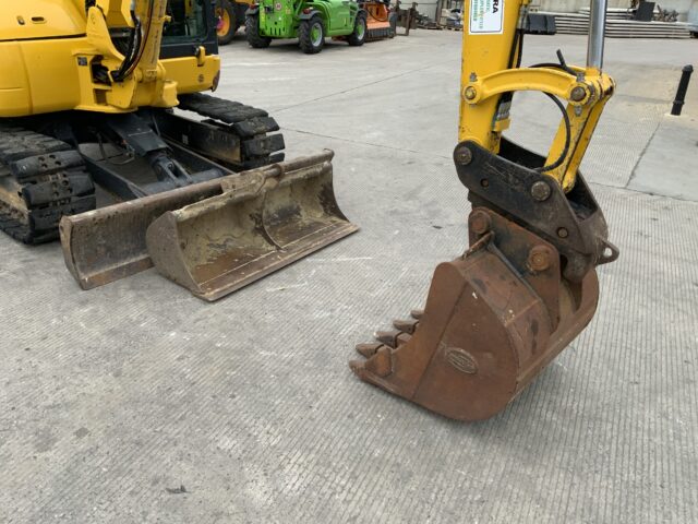 Komatsu PC80 MR-5E Digger (ST24213)