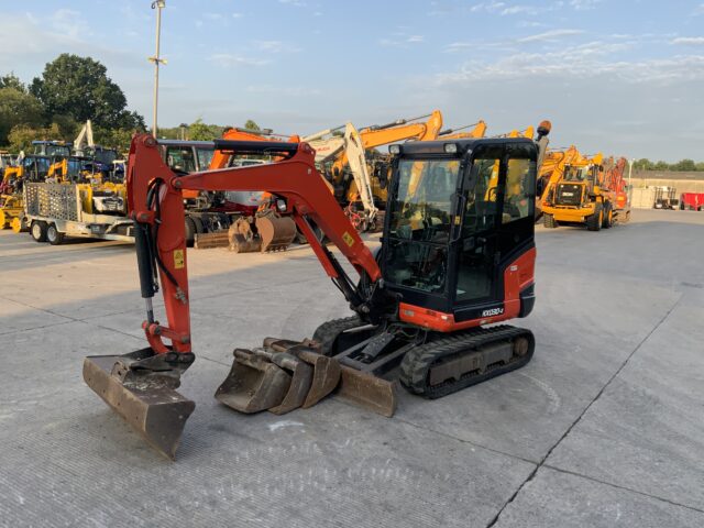Kubota KX030-4 Digger (ST24198)