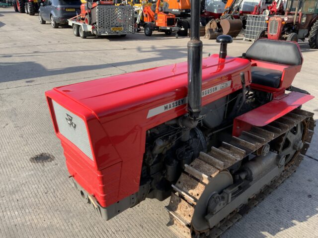 Massey Ferguson 124C Tracked crawler