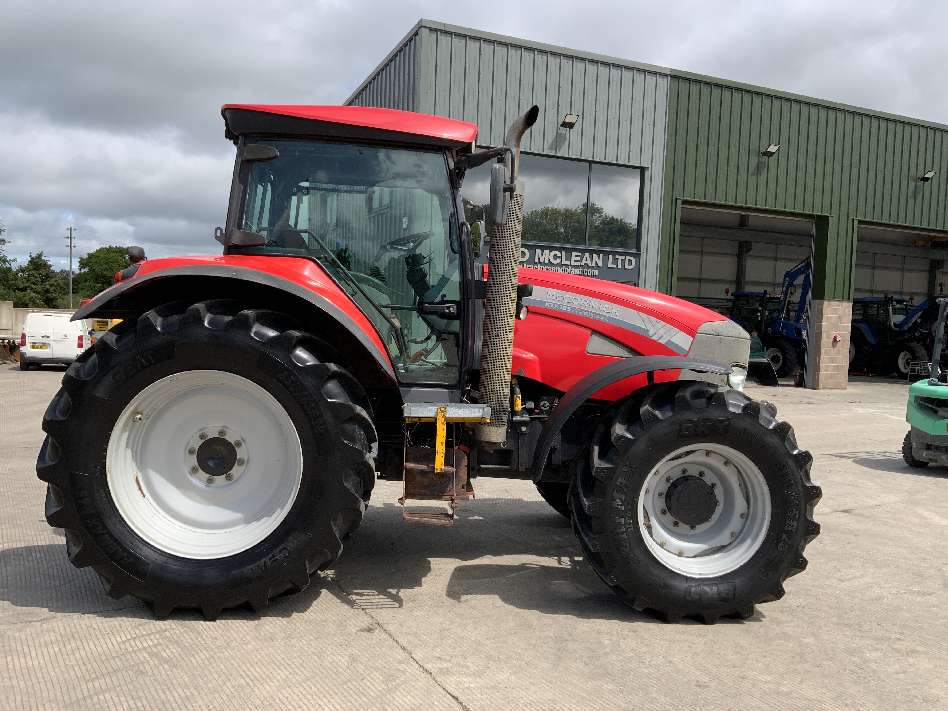 mccormick-xtx-185-xtra-speed-tractor-st22693-img-6097