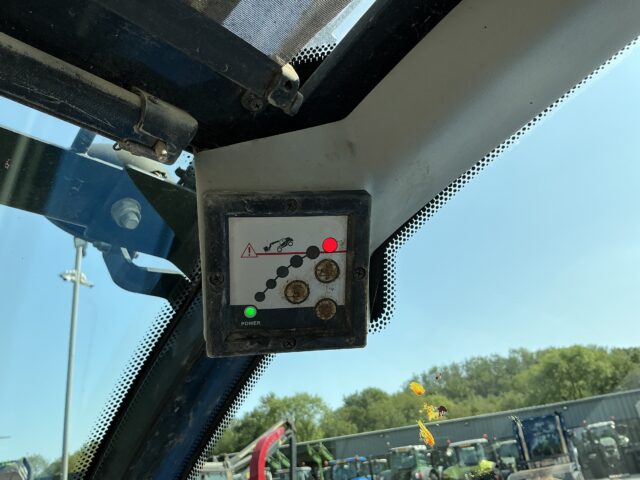 New Holland LM5060 TeleHandler (ST23558)