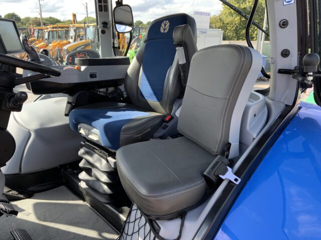 New Holland T7.260 Tractor (ST23278)