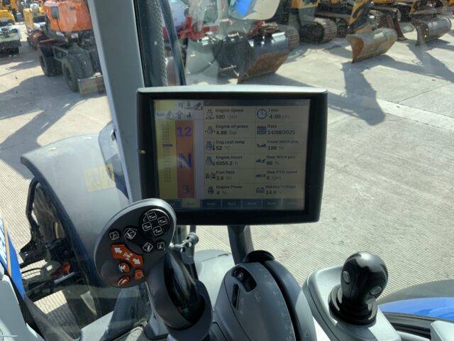 New Holland T7.260 Tractor (ST23278)