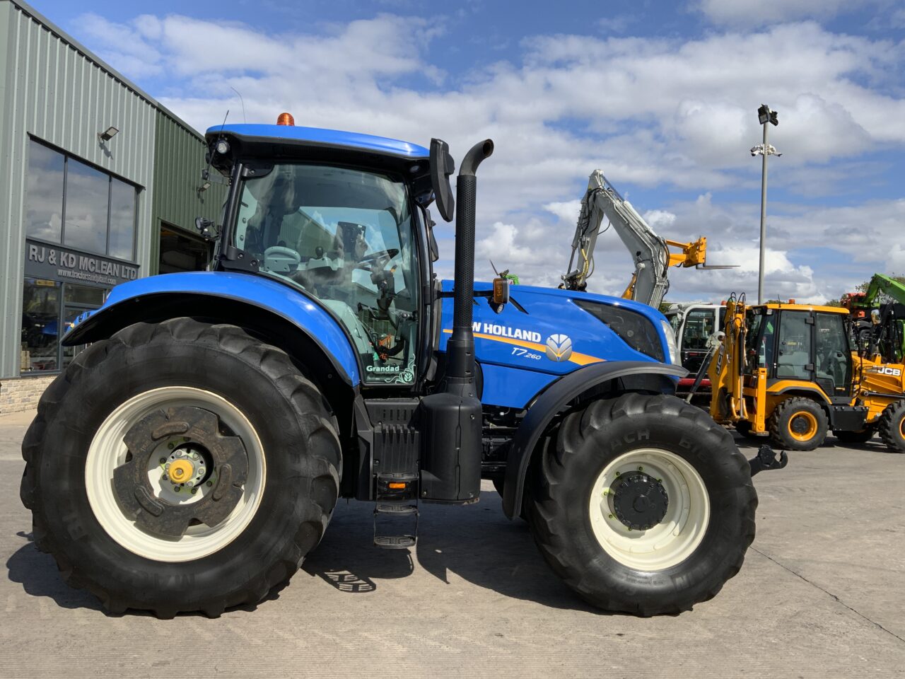 new-holland-t7-260-tractor-st23278-img-9537-1