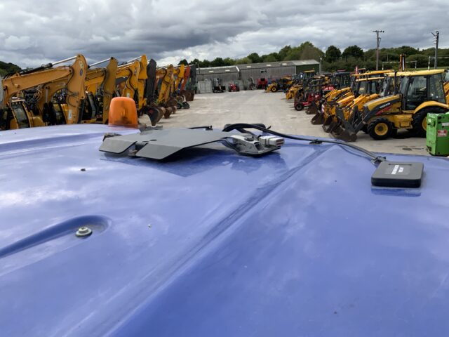 New Holland T7.270 Blue Power (ST24236)