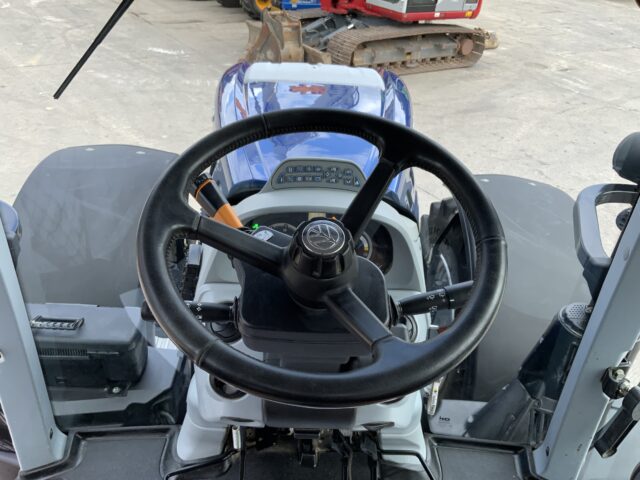 New Holland T7.270 Blue Power (ST24236)