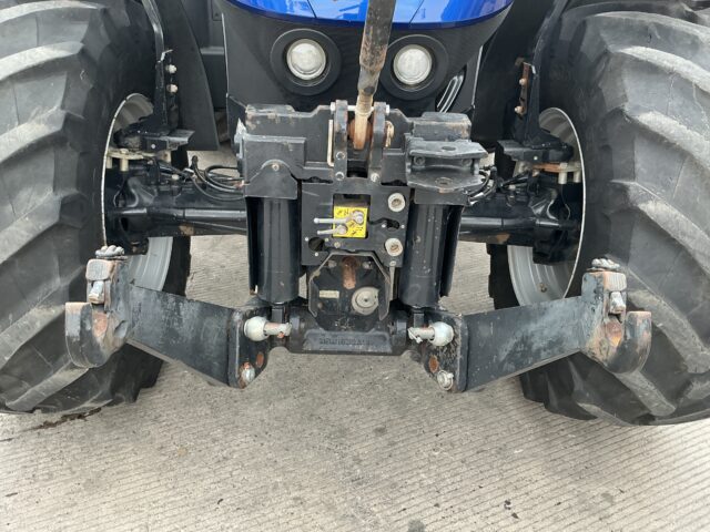 New Holland T7.270 Blue Power Tractor (ST24177)
