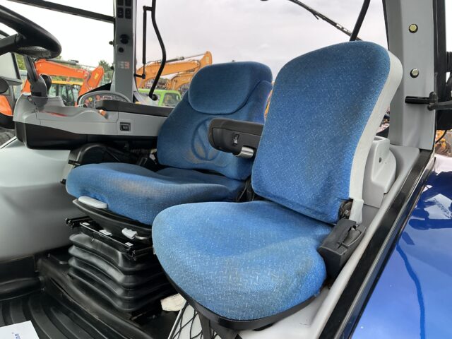 New Holland T7.270 Blue Power Tractor (ST24177)