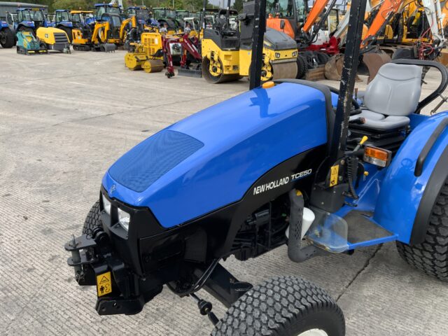 New Holland TCE50 Compact (ST24157)