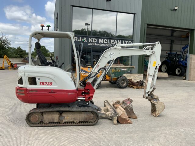 Takeuchi TB230 Digger (ST23664)