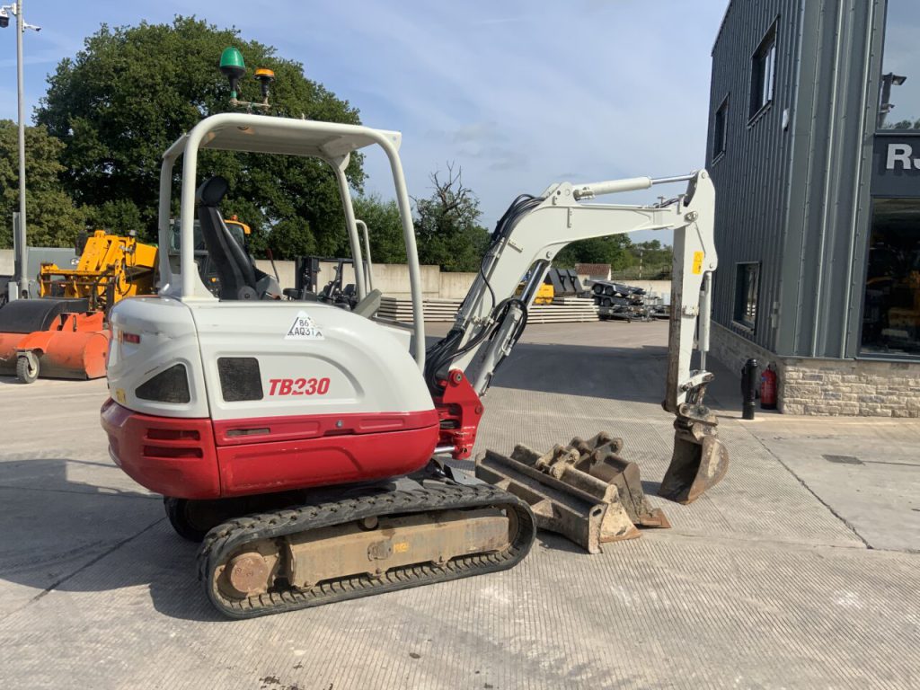 Takeuchi TB230 Digger (ST23665)