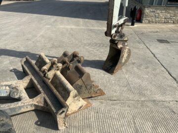 Takeuchi TB230 Digger (ST23665)