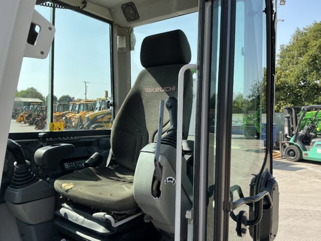 Takeuchi TB230 Digger (ST24063)
