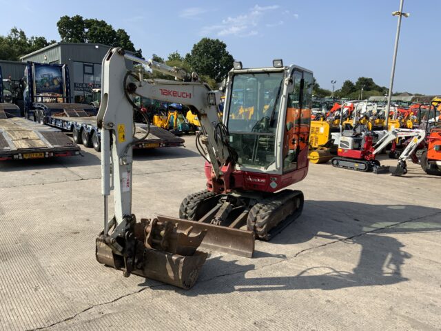 Takeuchi TB230 Digger (ST24109)
