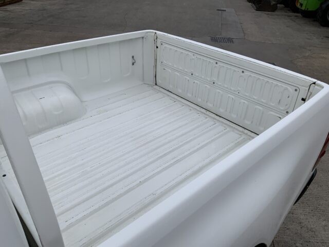 Toyota Hilux Double Cab Pick Up (ST24186)