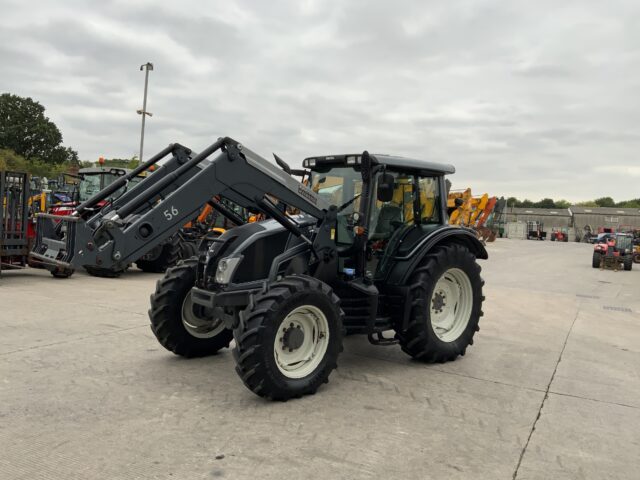 Valtra N113 Hi Tech Tractor (ST23833)