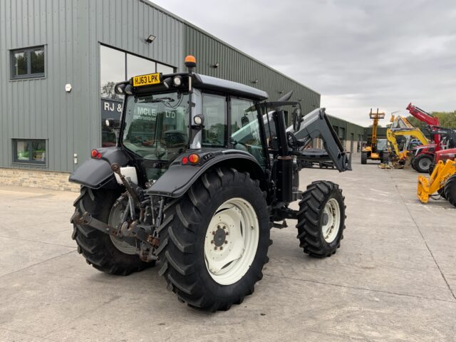 Valtra N113 Hi Tech Tractor (ST23833)
