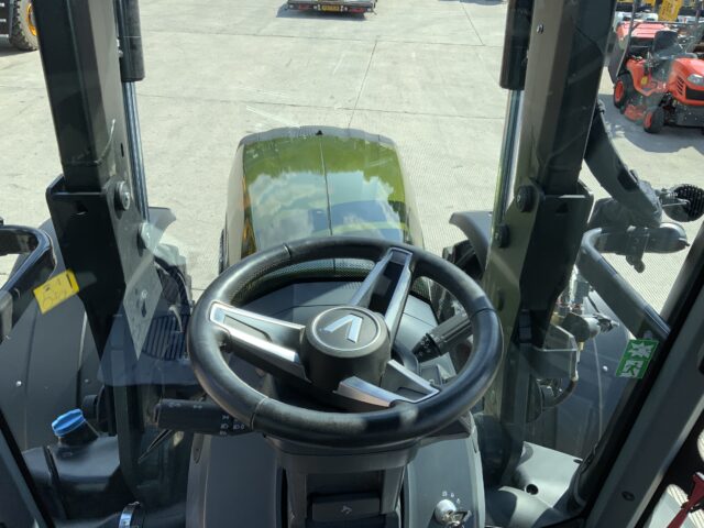 Valtra T175 Versu Tractor (ST24299)