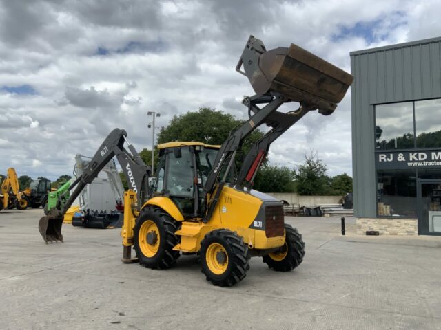 Volvo BL71 Wheeled Digger (ST23718)