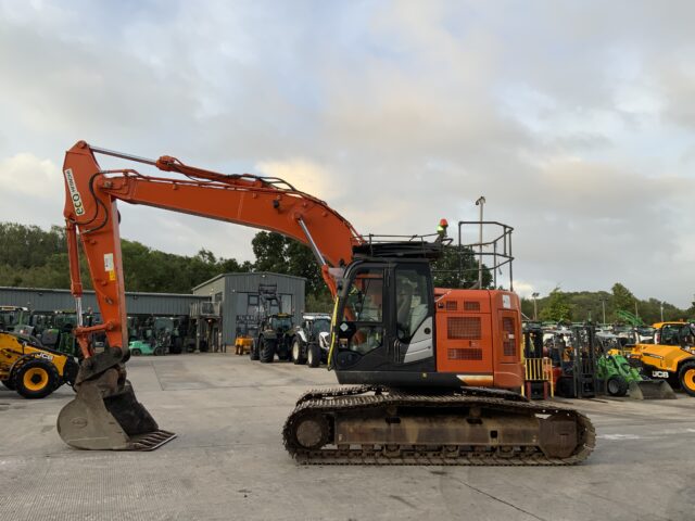 Hitachi Zaxis ZX225 us LC (ST23966)