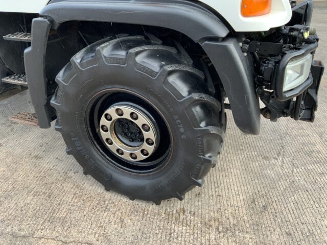 Mercedes Benz U400 Unimog (ST24212)