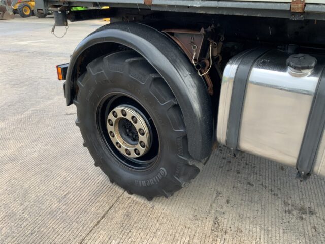 Mercedes Benz U400 Unimog (ST24212)