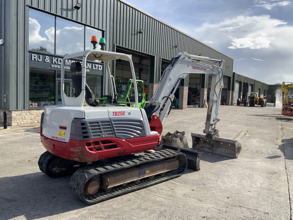 Takeuchi TB250 Digger (ST24283)