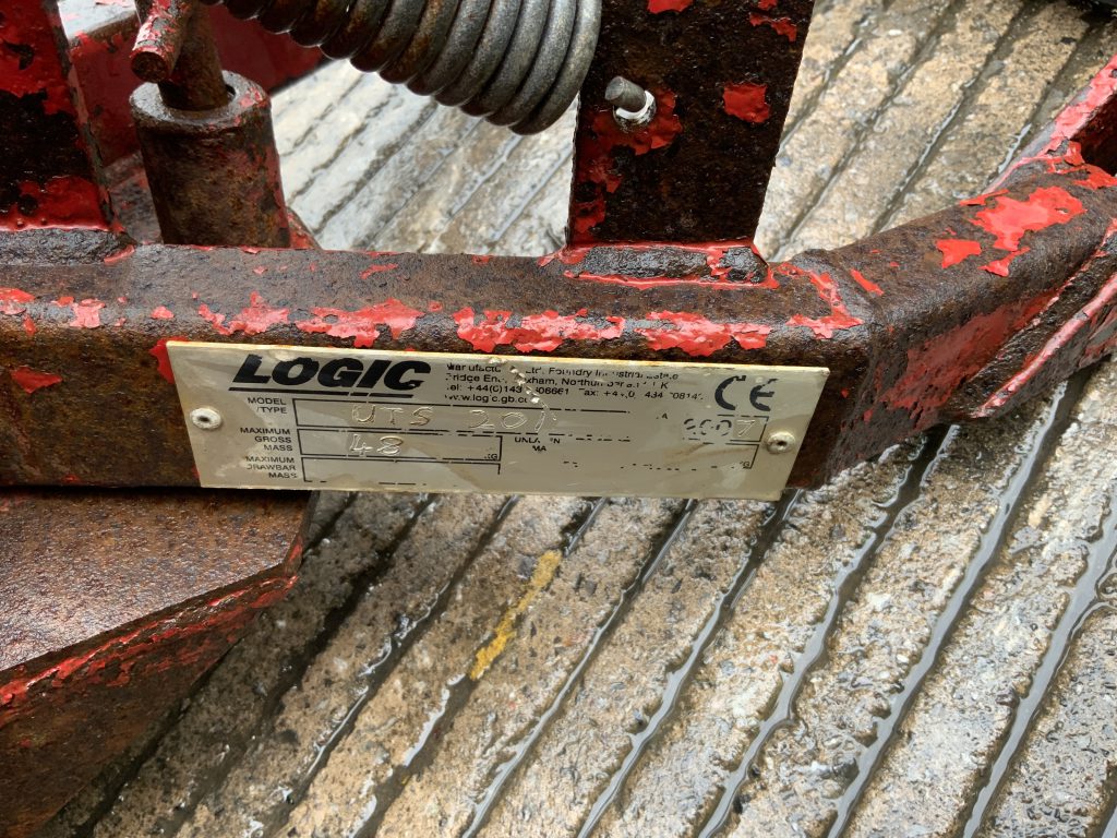 Logic 6Ft UTS 201 Snow Blade