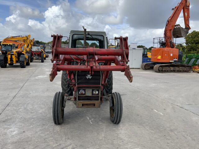 Massey Ferguson 590 Tractor (ST24159)