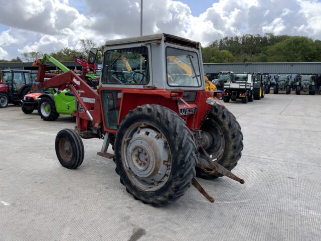 Massey Ferguson 590 Tractor (ST24159)
