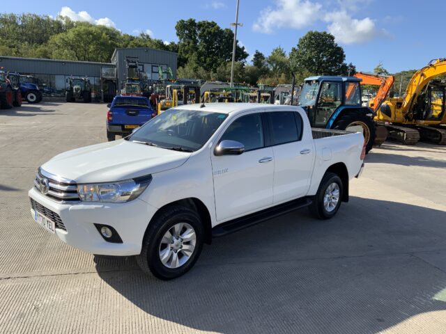 Toyota Hilux (ST24384)