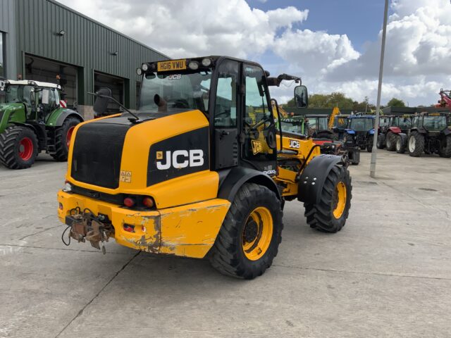JCB TM320S Pivot Steer Telehandler (ST23831)