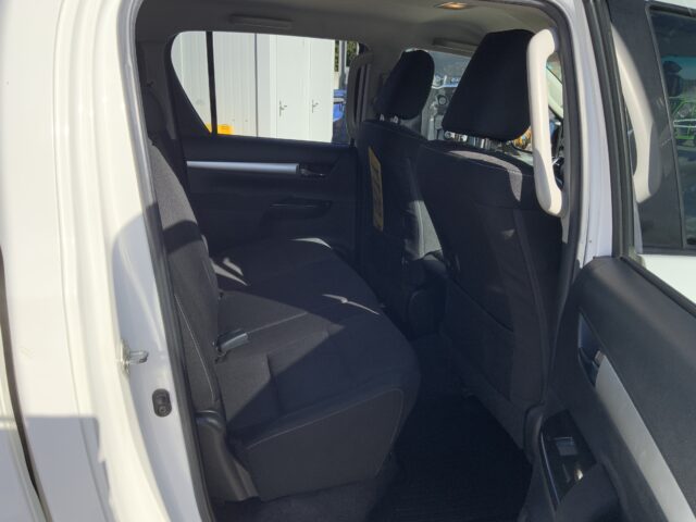 Toyota Hilux (ST24384)