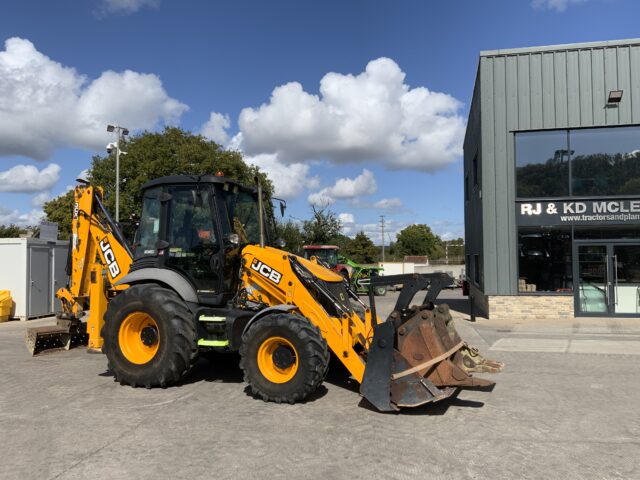 JCB 3CX Eco Contractor Wheeled Digger