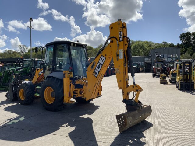 JCB 3CX Eco Contractor Wheeled Digger