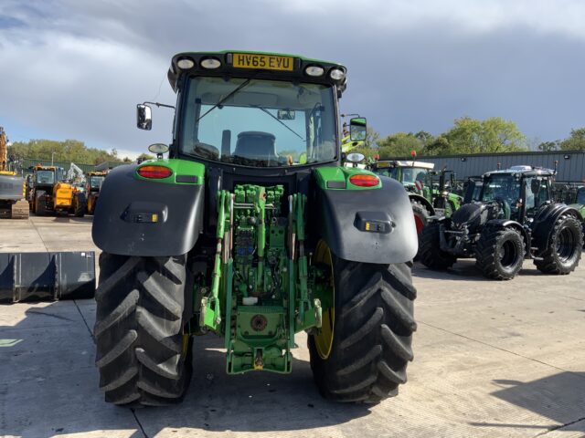 John Deere 6215R Tractor (ST24118)