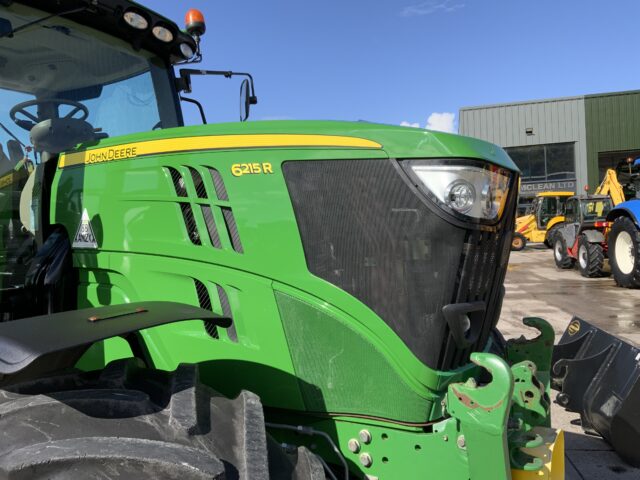 John Deere 6215R Tractor (ST24118)