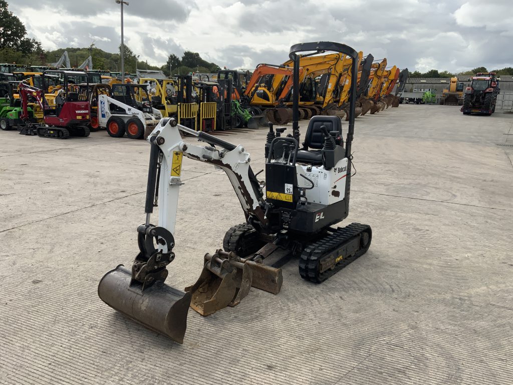 Bobcat E10Z Micro Digger (ST24535)