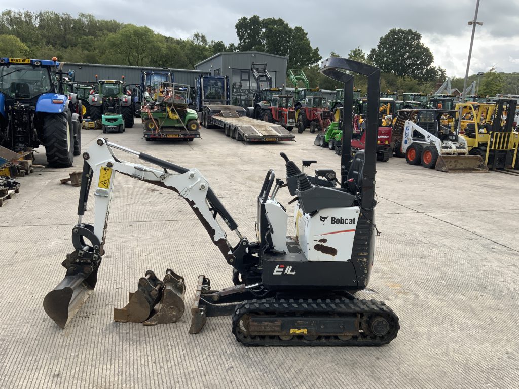 Bobcat E10Z Micro Digger (ST24535)