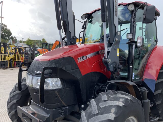 Case Farmall 115U Tractor (ST24139)