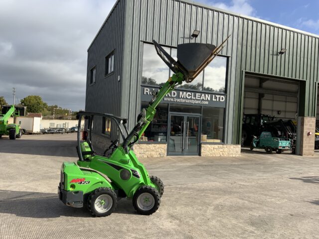 Avant 423 Compact Wheeled Telehandler (ST24518)