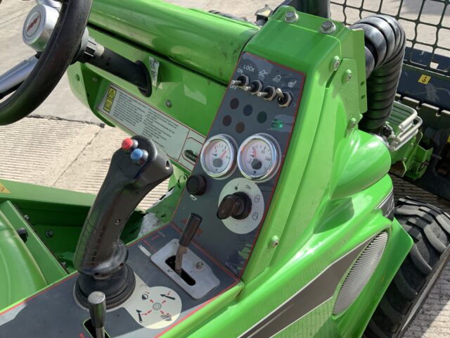 Avant 423 Compact Wheeled Telehandler (ST24518)
