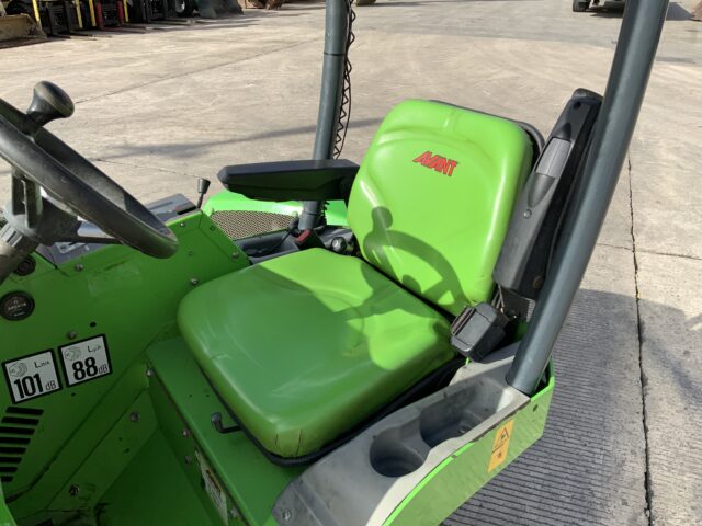 Avant 423 Compact Wheeled Telehandler (ST24518)