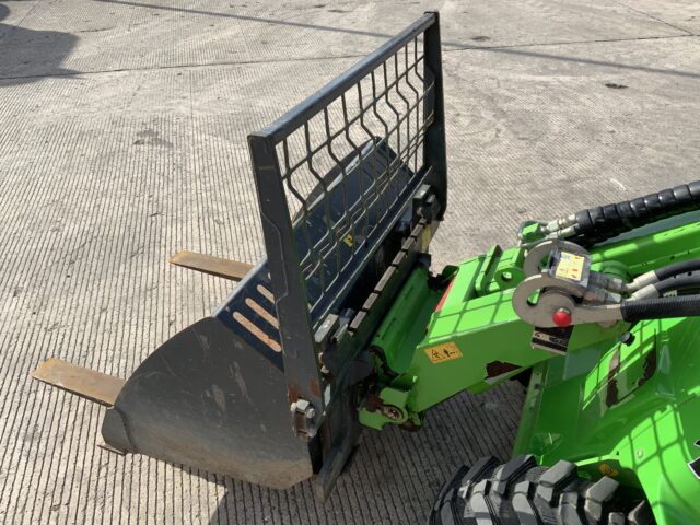Avant 423 Compact Wheeled Telehandler (ST24518)