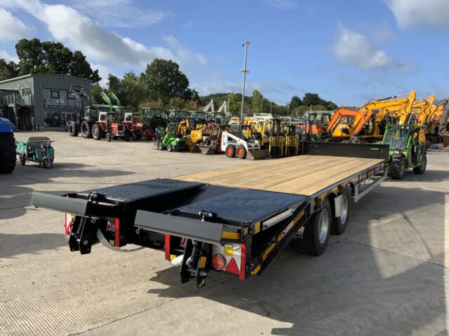 JPM Black Tandem 28Ft Low Loader Trailer (ST24519)