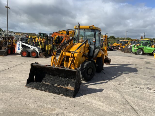 JCB 2CX Wheeled Digger (ST24343)