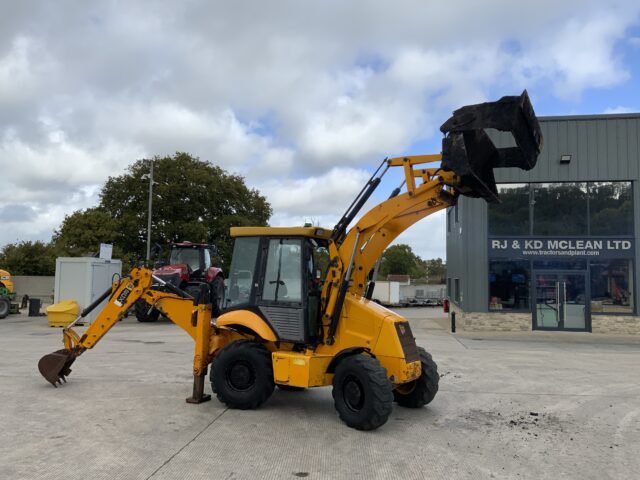 JCB 2CX Wheeled Digger (ST24343)