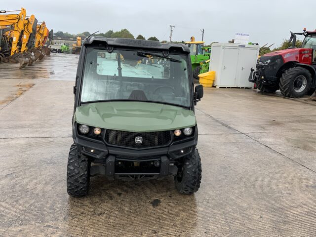 John Deere XUV Gator ATV (ST24330)